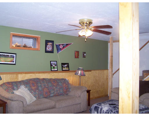 21 General Hobbs Road, Unit 2 Holden, MA 01522 - Photo 11 of 13 Gallery Image 11