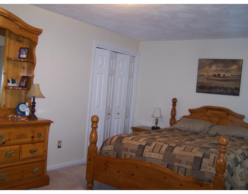 21 General Hobbs Road, Unit 2 Holden, MA 01522 - Photo 10 of 13 Gallery Image 10