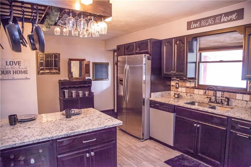 186 Tony Row Road Star Junction, PA 15482 - Photo 4 of 25