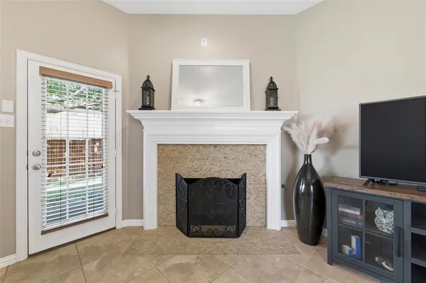 $519,000 | 1211 Golf Club Drive, Lantana, TX 76226