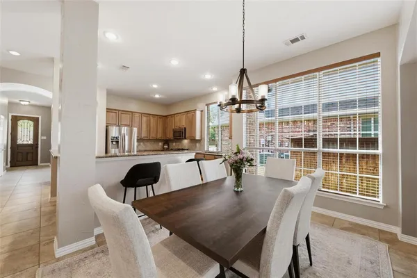 $519,000 | 1211 Golf Club Drive, Lantana, TX 76226