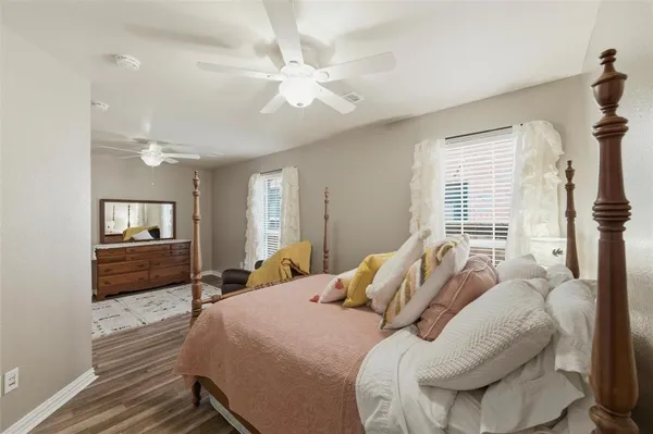 $519,000 | 1211 Golf Club Drive, Lantana, TX 76226