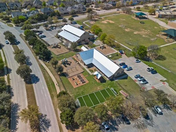 $519,000 | 1211 Golf Club Drive, Lantana, TX 76226