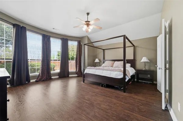 $519,000 | 1211 Golf Club Drive, Lantana, TX 76226