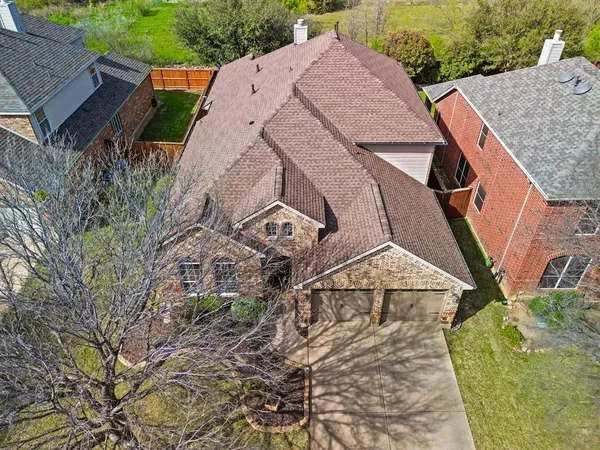 $519,000 | 1211 Golf Club Drive, Lantana, TX 76226