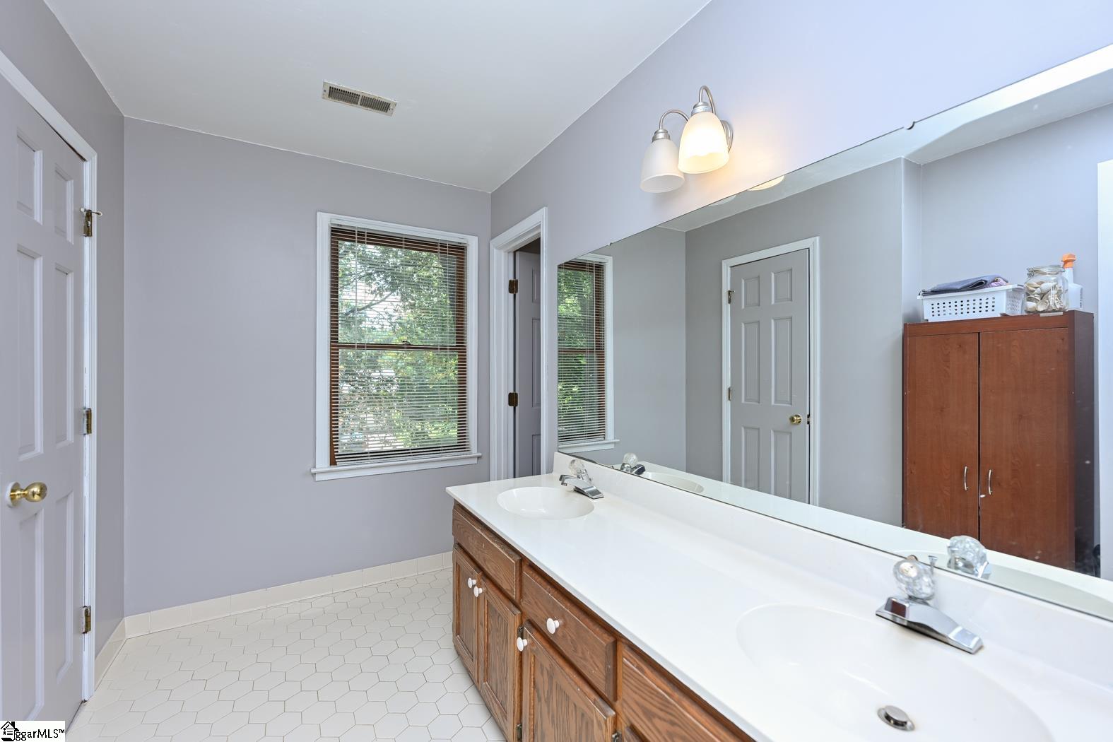 104 Wren Way Simpsonville, SC 29681 - Photo 23 of 33 Gallery Image 23