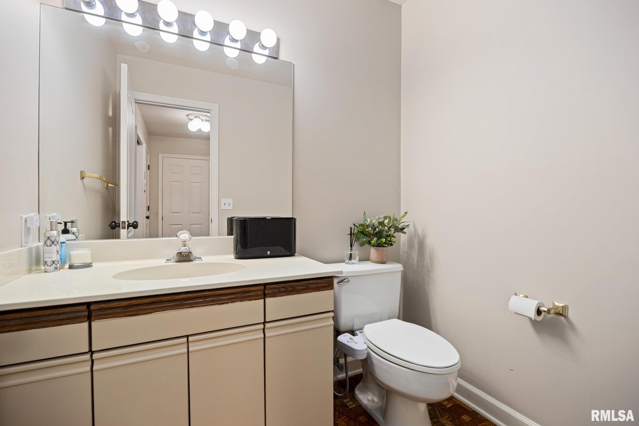 609 West Ravinwoods Road Peoria, IL 61615 - Photo 15 of 40