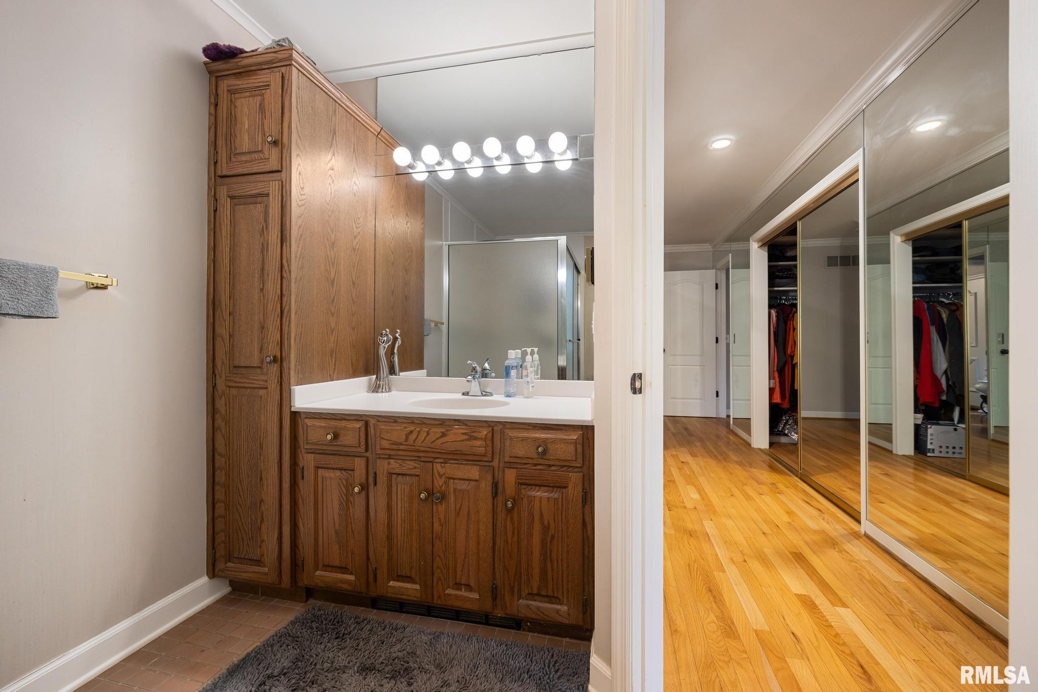 609 West Ravinwoods Road Peoria, IL 61615 - Photo 23 of 40