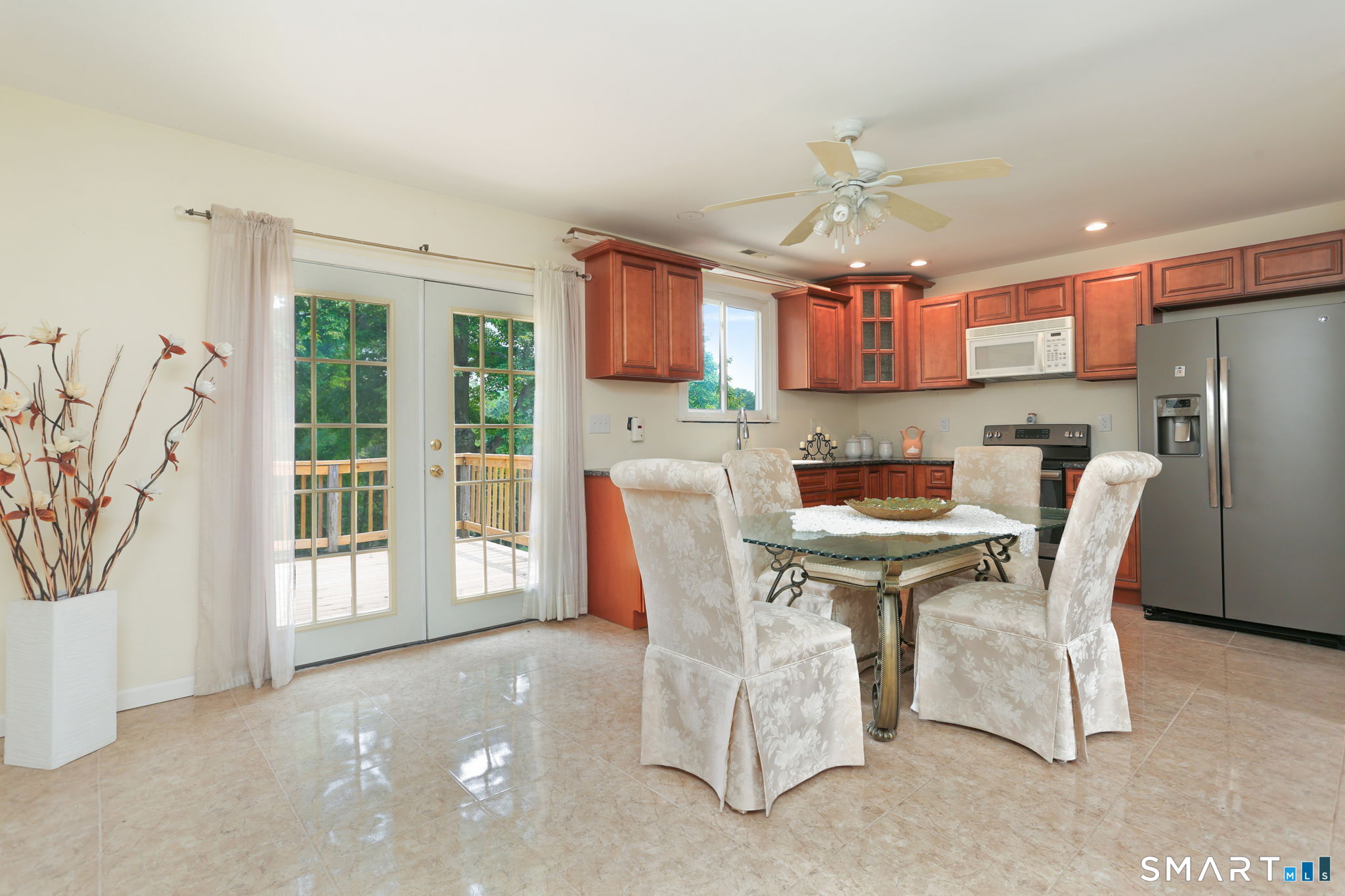 421 Strong Street East Haven, CT 06512 - Photo 12 of 30 a dining room with furniture and window