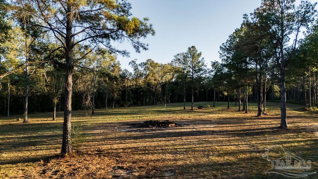 4875 Greenwood Road Jay, FL 32565 - Photo 16 of 28 a view of a basketball court
