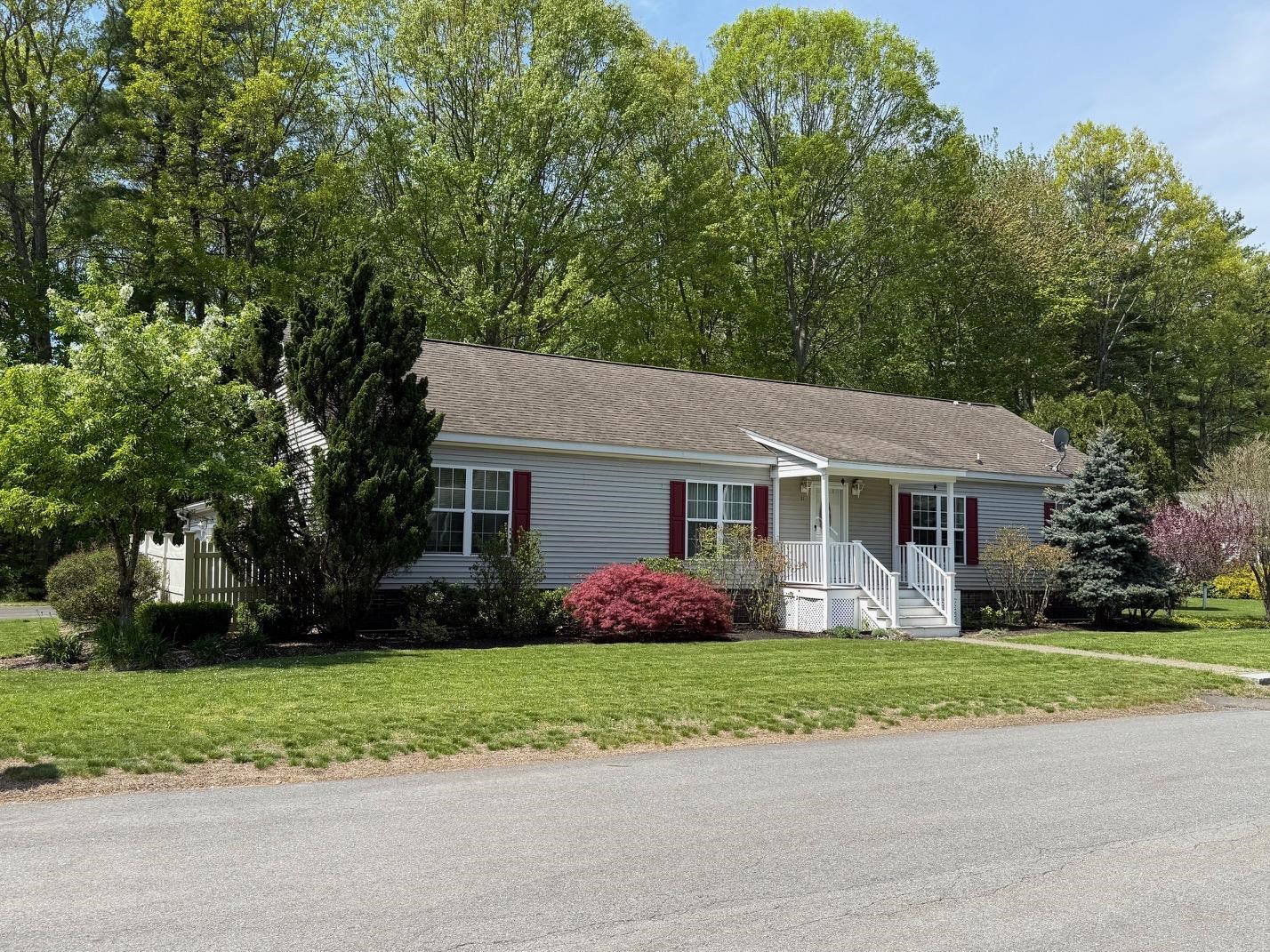65 Sagebrush Drive Rochester, NH 03867 - Photo 2 of 33