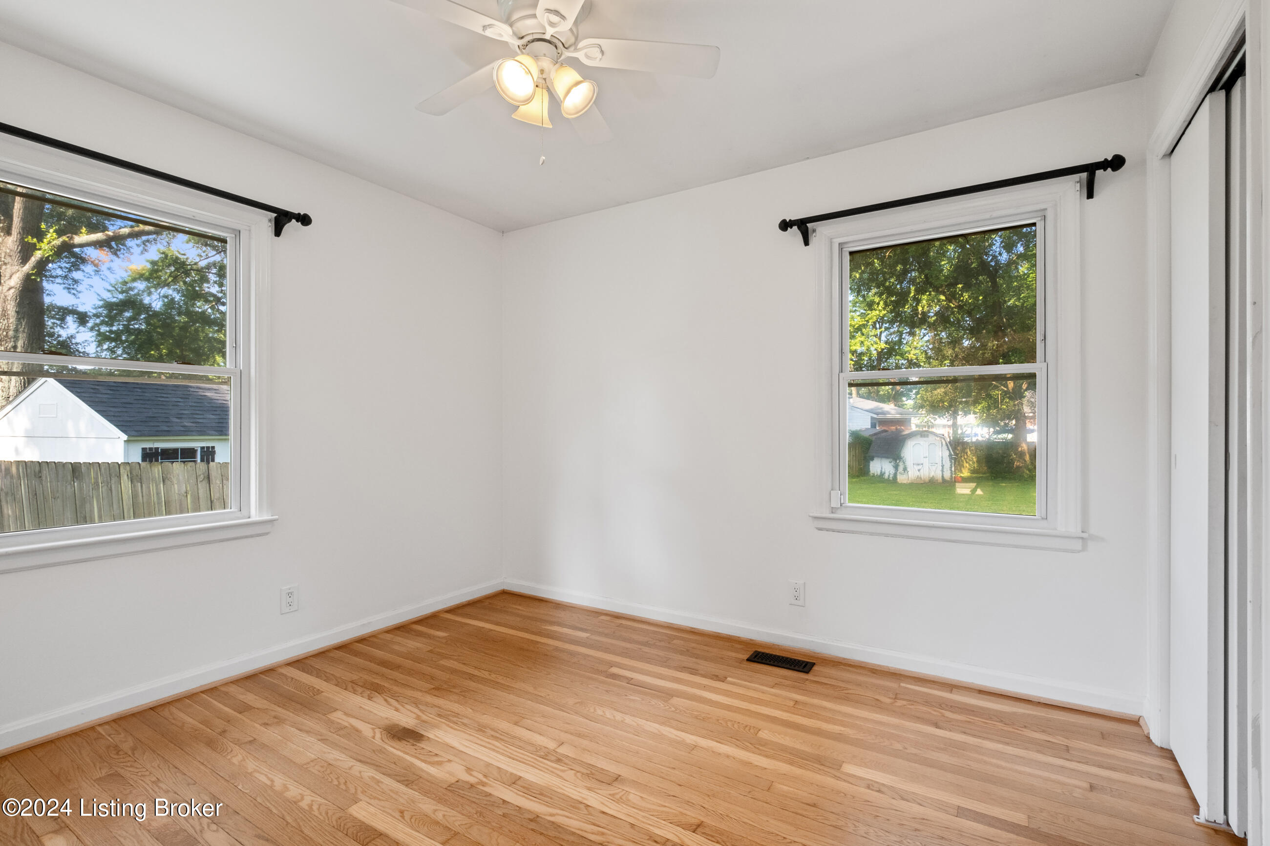 3010 Radiance Road Louisville, KY 40220 - Photo 13 of 25 3010radiance_047