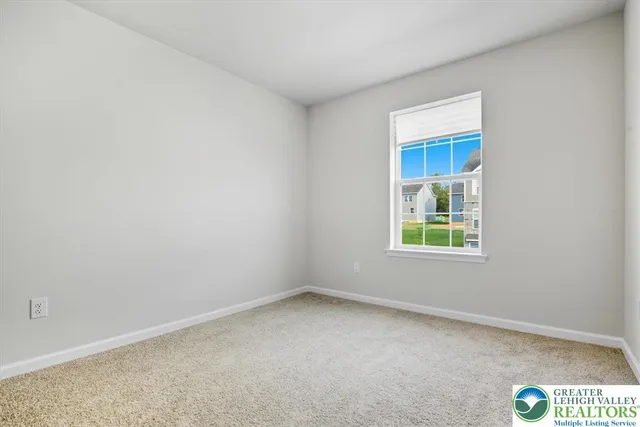 $3,200 | 242 Winding Road, Easton, PA 18040