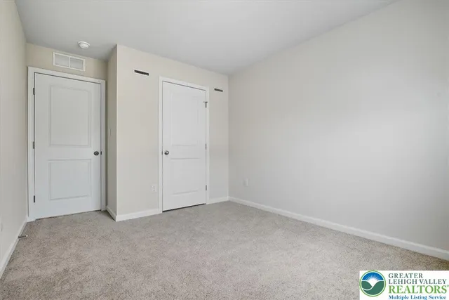 $3,200 | 242 Winding Road, Easton, PA 18040