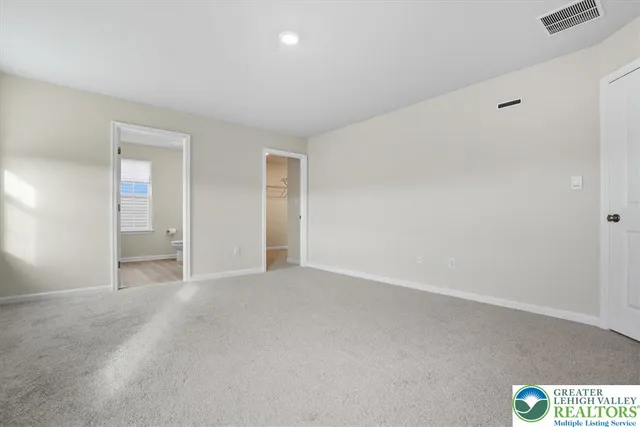 $3,200 | 242 Winding Road, Easton, PA 18040