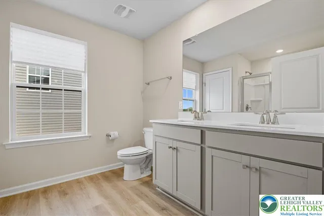 $3,200 | 242 Winding Road, Easton, PA 18040