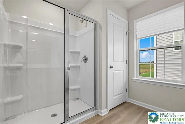 $3,200 | 242 Winding Road, Easton, PA 18040