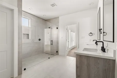 $400,000 | 107 Tolima Dove Street, Houston, TX 77022