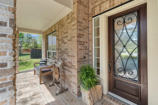 $965,000 | 26 Verdin Place, The Woodlands, TX 77389