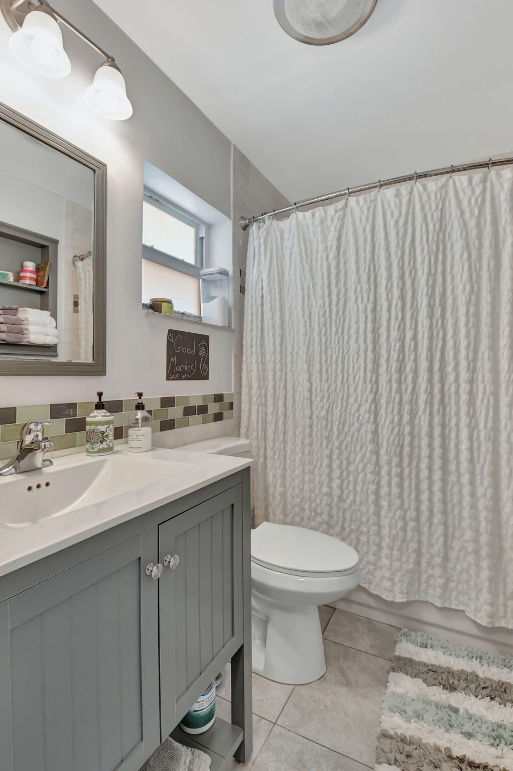 869 Northwest 6th Terrace Boca Raton, FL 33486 - Photo 30 of 45 2nd Bathroom