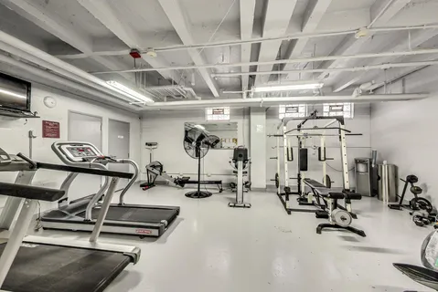 $259,500 | 5000 South East End Avenue, Unit 24B, Chicago, IL 60615