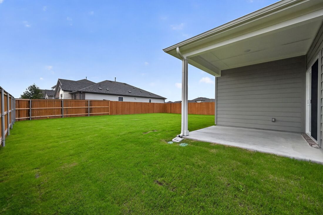 201 Makinaw Road Hutto, TX 78634 - Photo 21 of 28 201 Makinaw Road ~ Ready Now