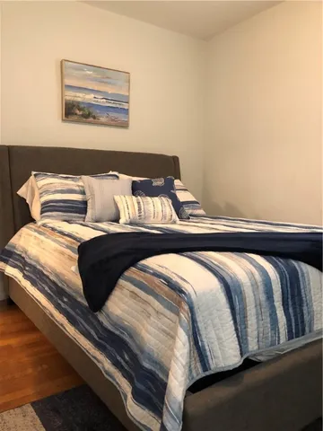 $2,800 | 12 Hillside Avenue, Newport, RI 02840