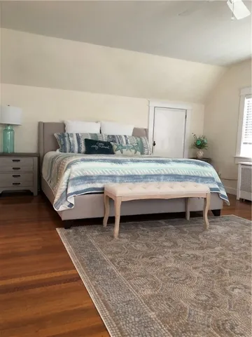 $2,800 | 12 Hillside Avenue, Newport, RI 02840