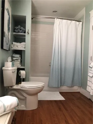 $2,800 | 12 Hillside Avenue, Newport, RI 02840