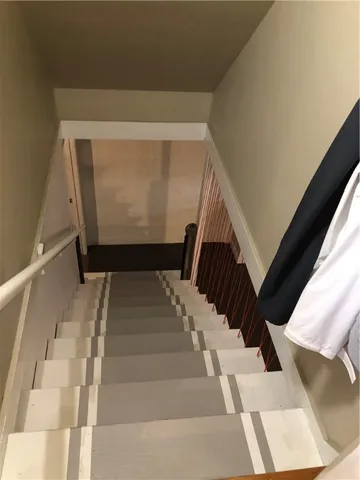 $2,800 | 12 Hillside Avenue, Newport, RI 02840