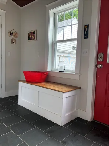 $2,800 | 12 Hillside Avenue, Newport, RI 02840