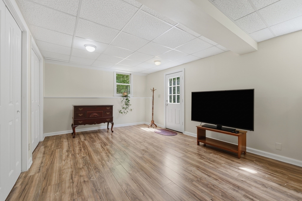 148 Main Street Townsend, MA 01469 - Photo 28 of 42