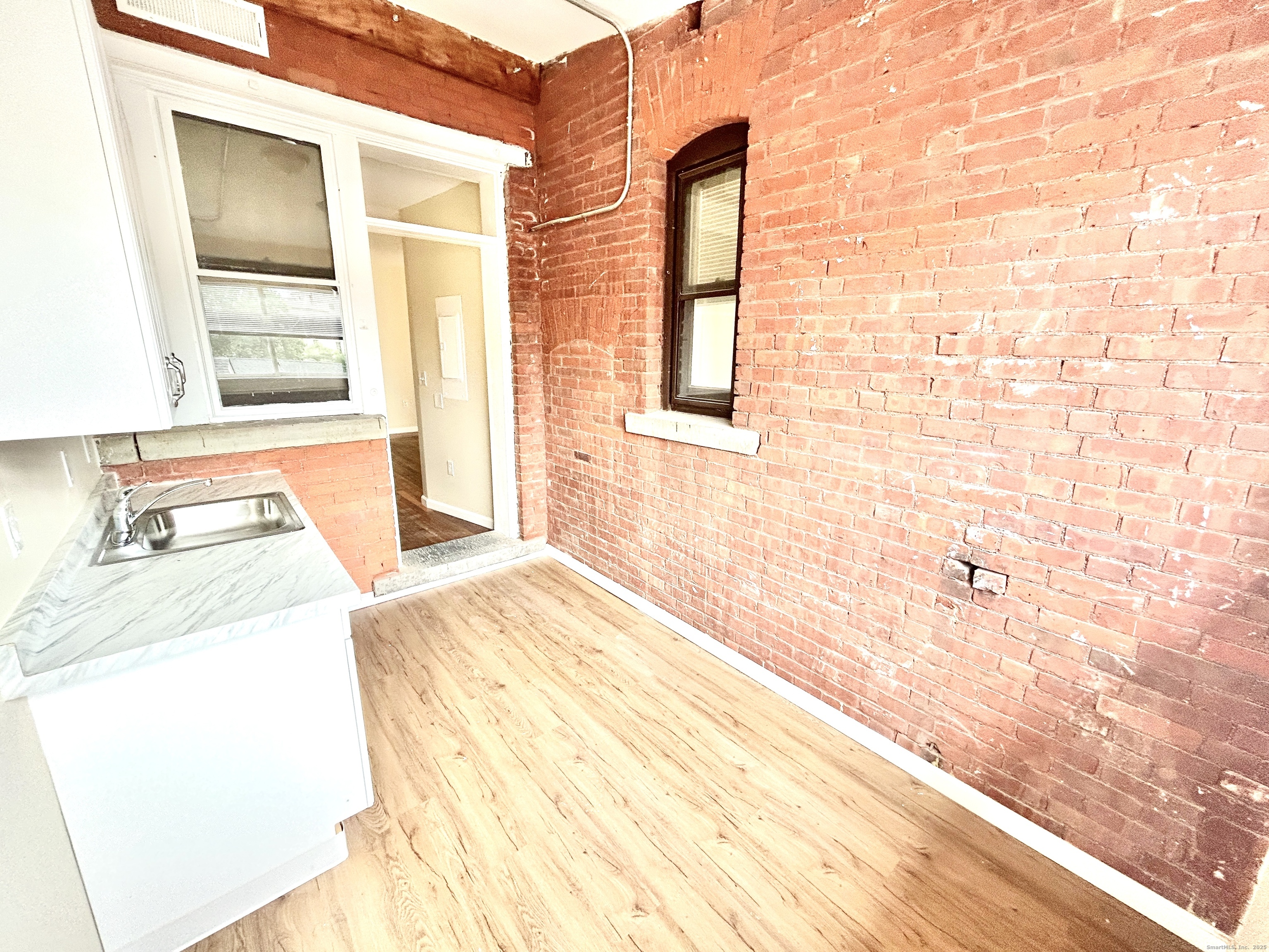 135 West Main Street, Unit 3F Waterbury, CT 06702 - Photo 7 of 15