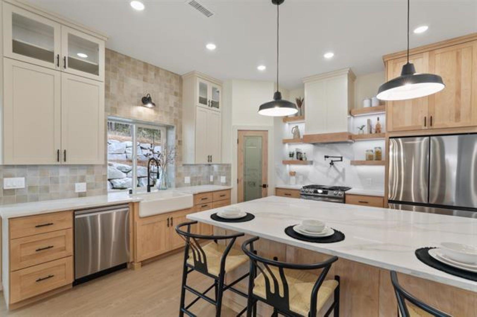 7612 North Cedar Road Spokane, WA 99208 - Photo 7 of 15