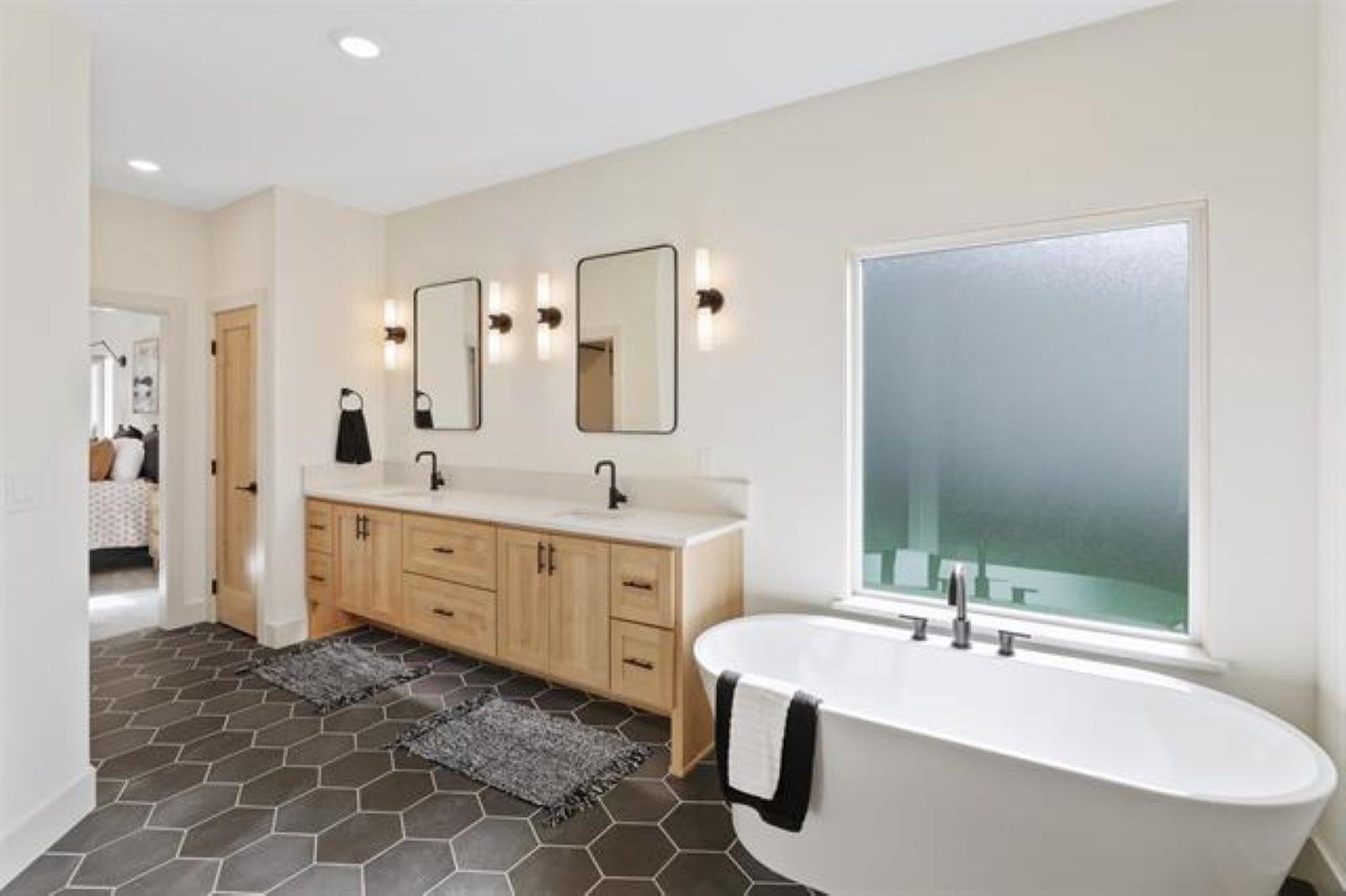 7612 North Cedar Road Spokane, WA 99208 - Photo 10 of 15