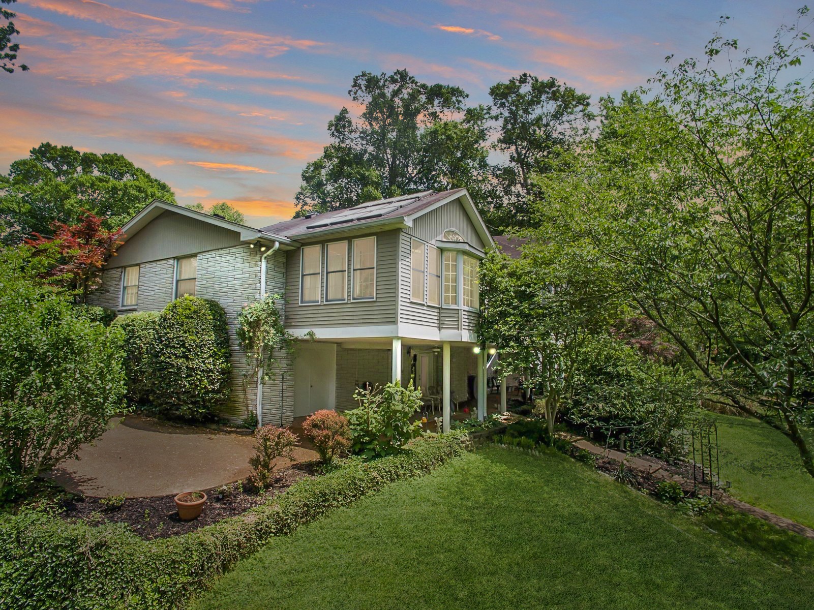 550 Indian Lake Road, Hendersonville, TN 37075 Compass