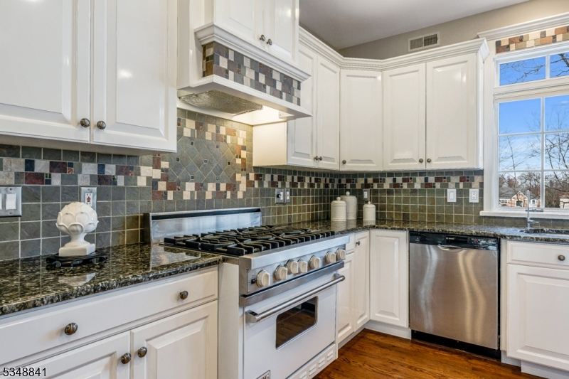 2 Willow Woods Trail Warren, NJ 07059 - Photo 14 of 45