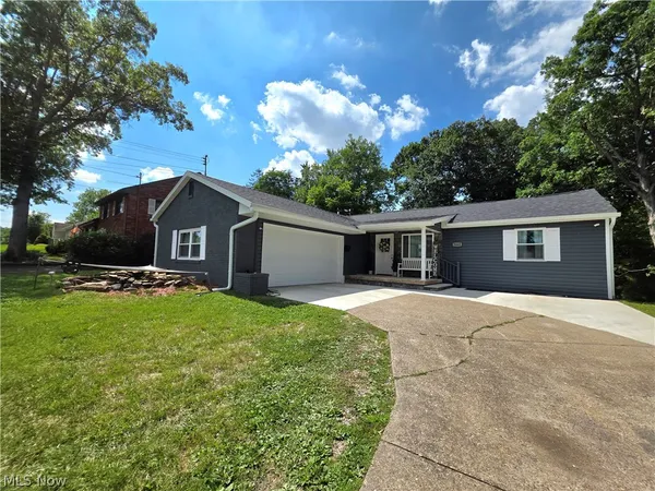 $355,000 | 3469 Roseland Avenue, Parkersburg, WV 26104