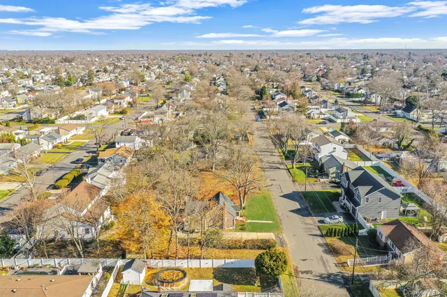 $719,999 | 1316 6th Street, West Babylon, NY 11704