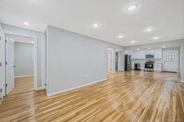 $719,999 | 1316 6th Street, West Babylon, NY 11704