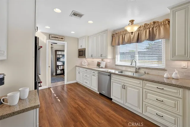 $848,000 | 22948 Magnolia Glen Drive, Valencia, CA 91354