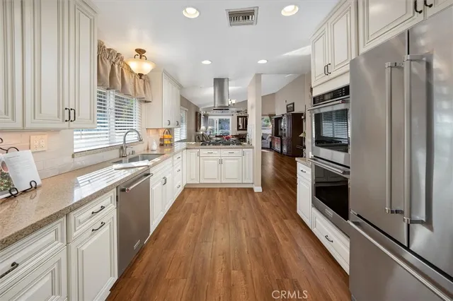 $848,000 | 22948 Magnolia Glen Drive, Valencia, CA 91354