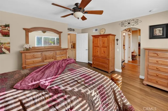 $848,000 | 22948 Magnolia Glen Drive, Valencia, CA 91354