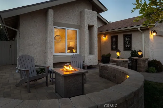 $848,000 | 22948 Magnolia Glen Drive, Valencia, CA 91354