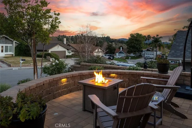 $848,000 | 22948 Magnolia Glen Drive, Valencia, CA 91354