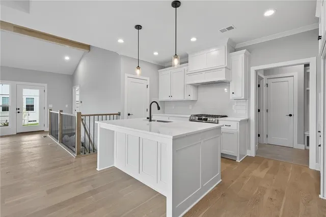 $540,000 | 8218 Aurora Street, Lenexa, KS 66220