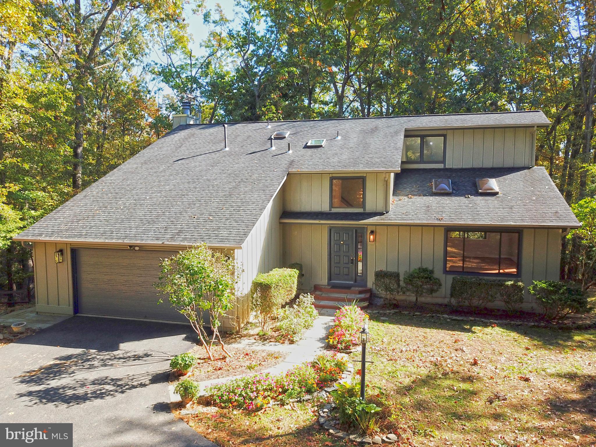 11117 Glade Drive Reston, VA 20191 - Photo 71 of 75 Such a great location - close to pools, shopping..