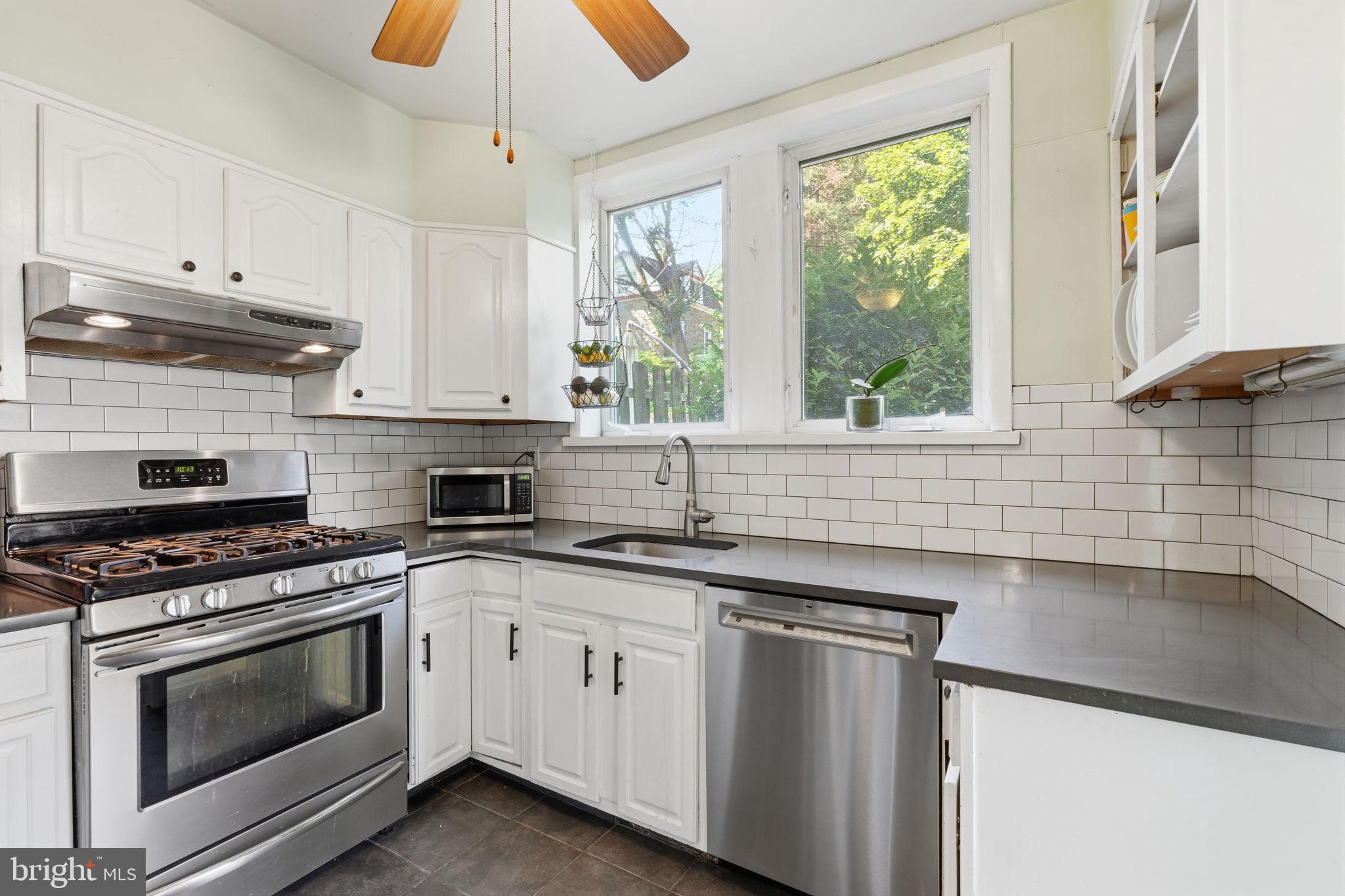 1272 Ashbourne Road Elkins Park, PA 19027 - Photo 12 of 31