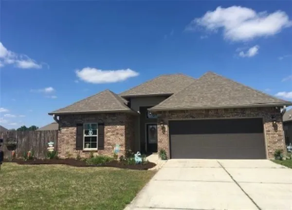 $2,100 | 20477 Kensington Row, Hammond, LA 70401