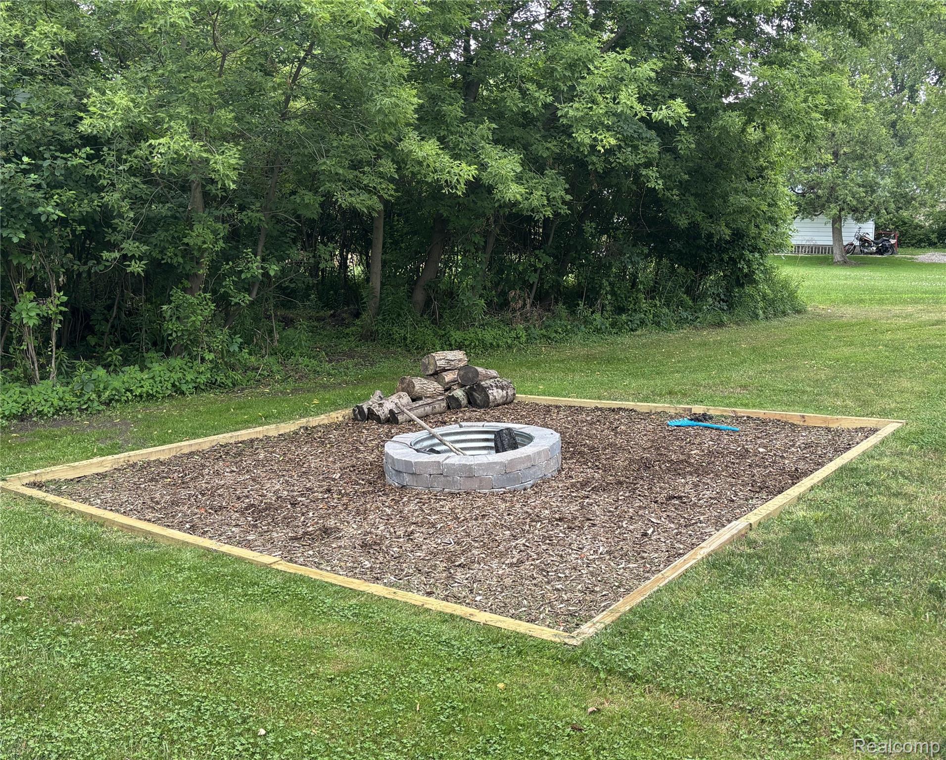 4633 Angling Road Silverwood, MI 48760 - Photo 20 of 21 Angling New Fire Pit.jpg